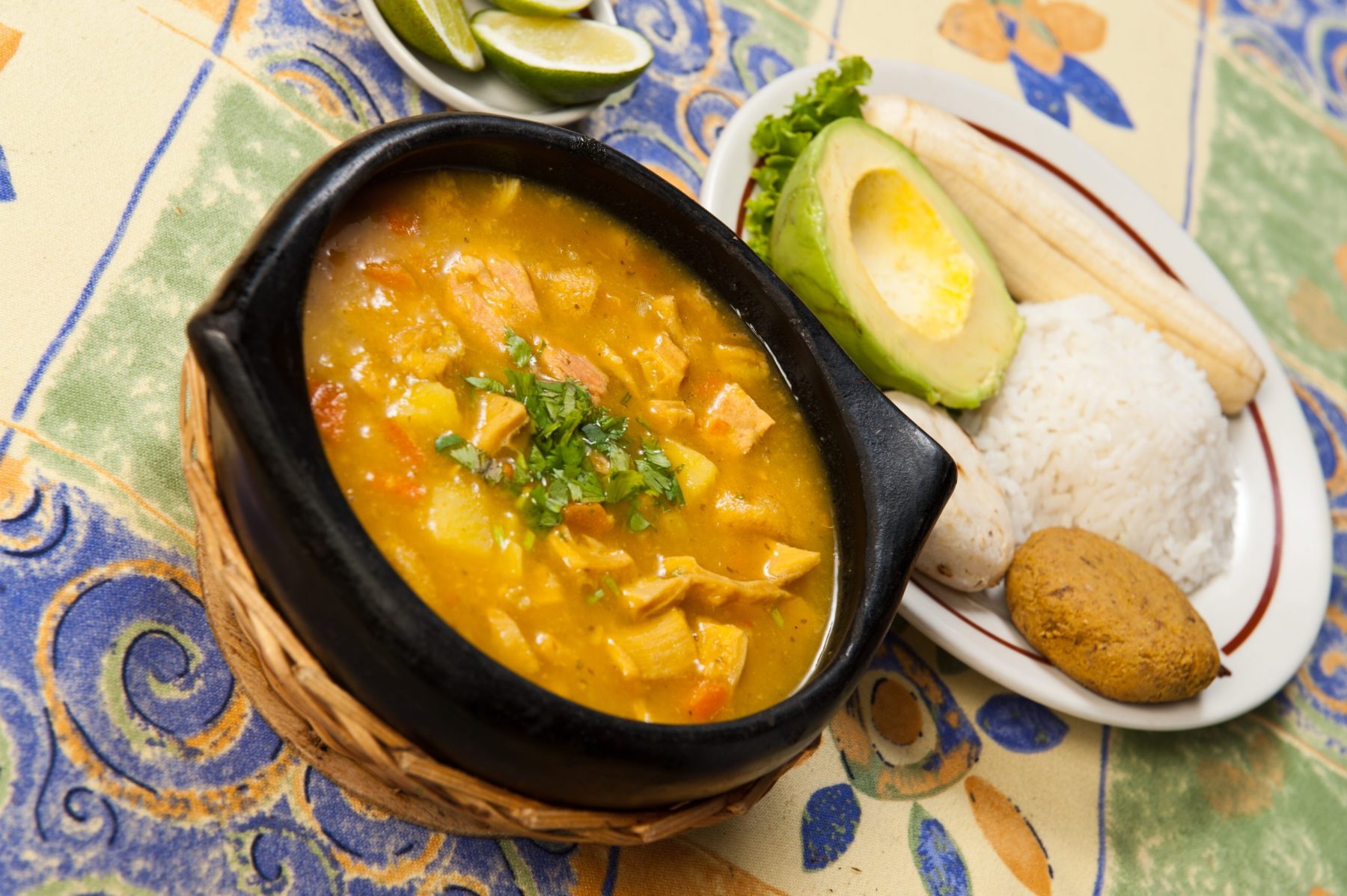 5 ideas para preparar Sopas colombianas en casa | ara